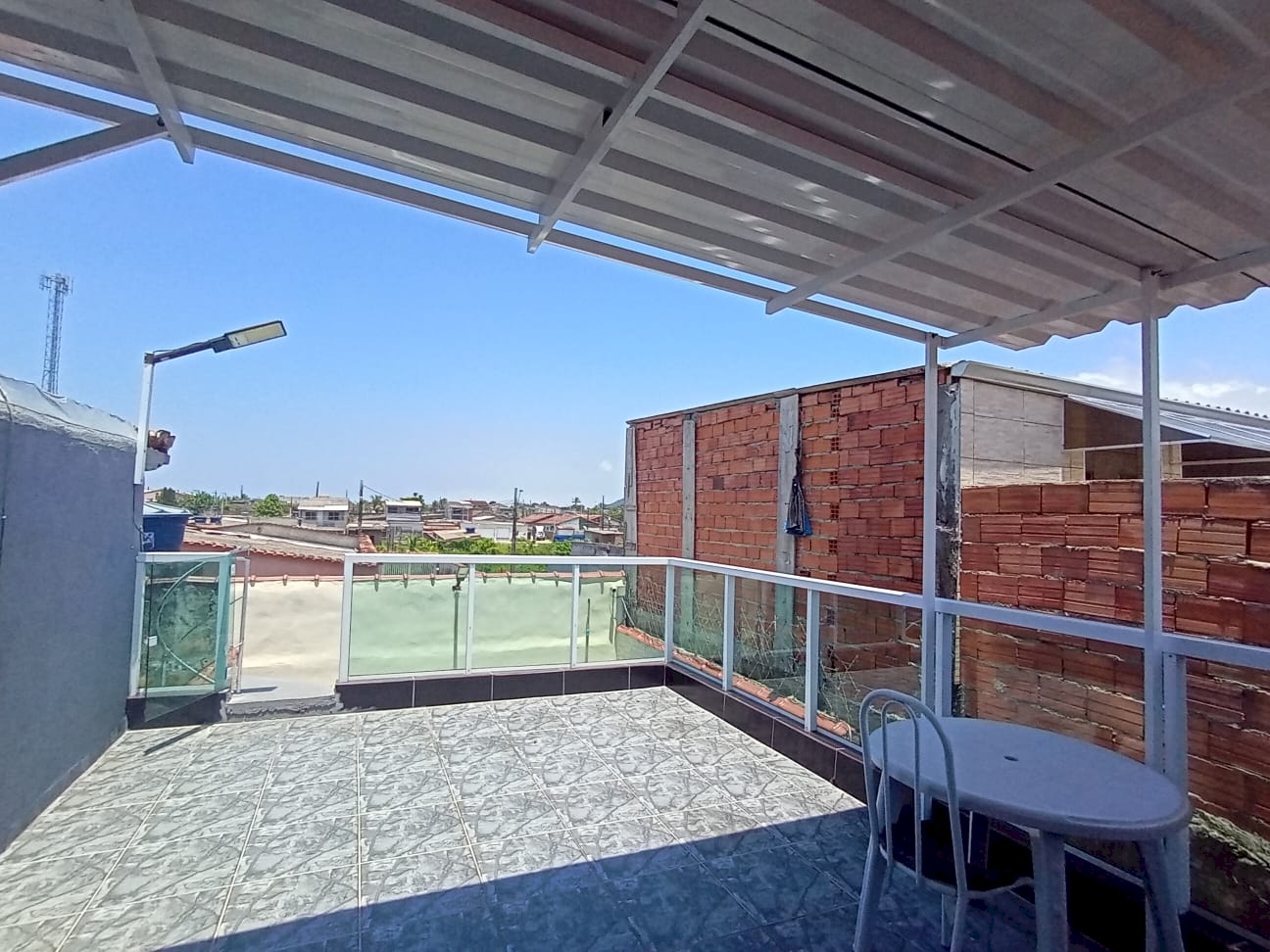 Imagem imóvel Casa Residencial - Lado Pista