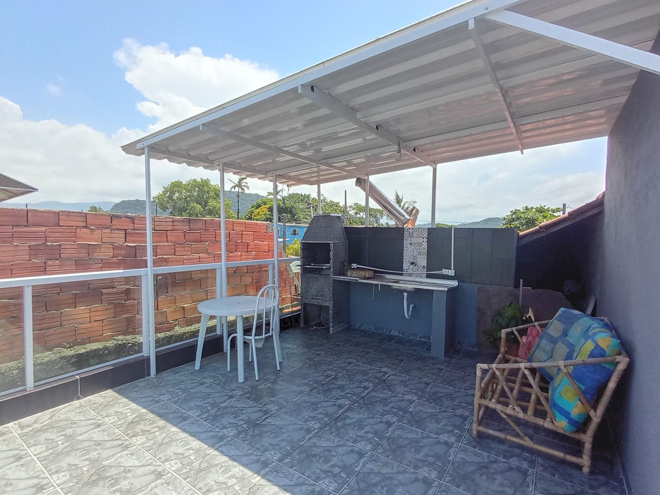 Imagem imóvel Casa Residencial - Lado Pista