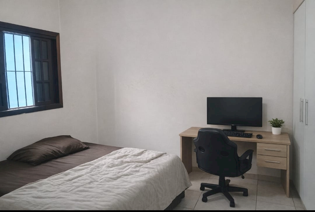 Imagem imóvel Casa Residencial - Lado Pista