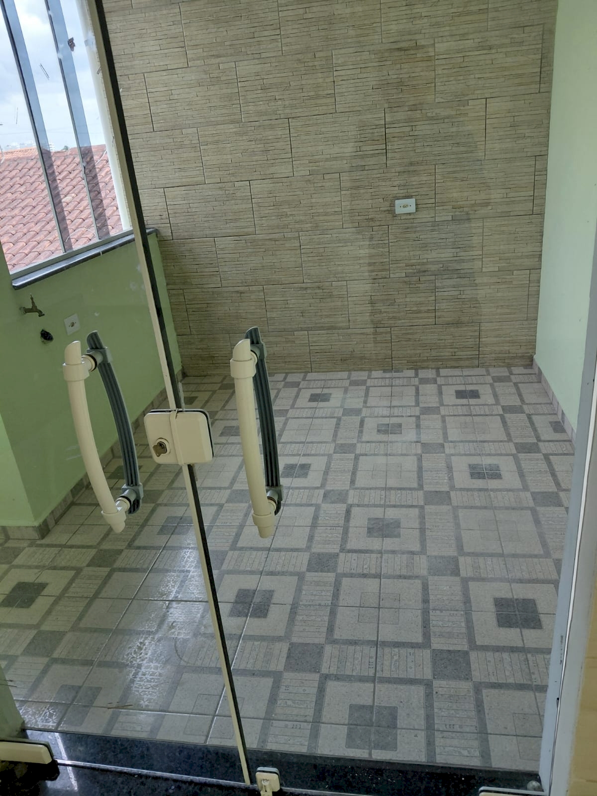 Imagem imóvel Sobreposta Lado Praia