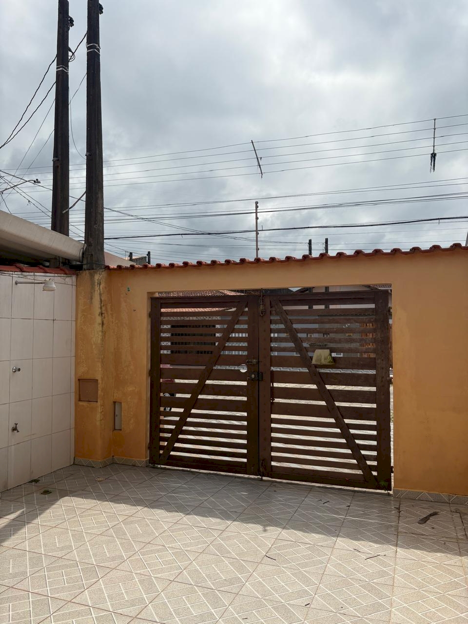 Imagem imóvel Casa Residencial - Lado Pista