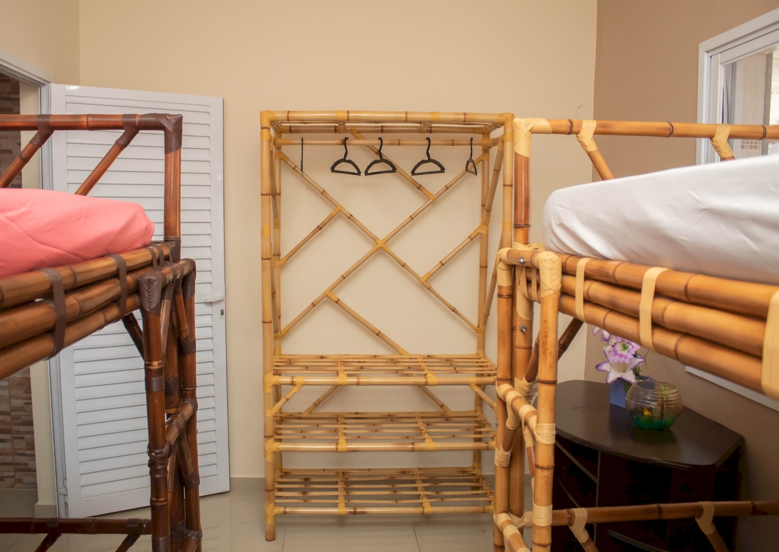 Imagem imóvel Casa Residencial - Lado Pista