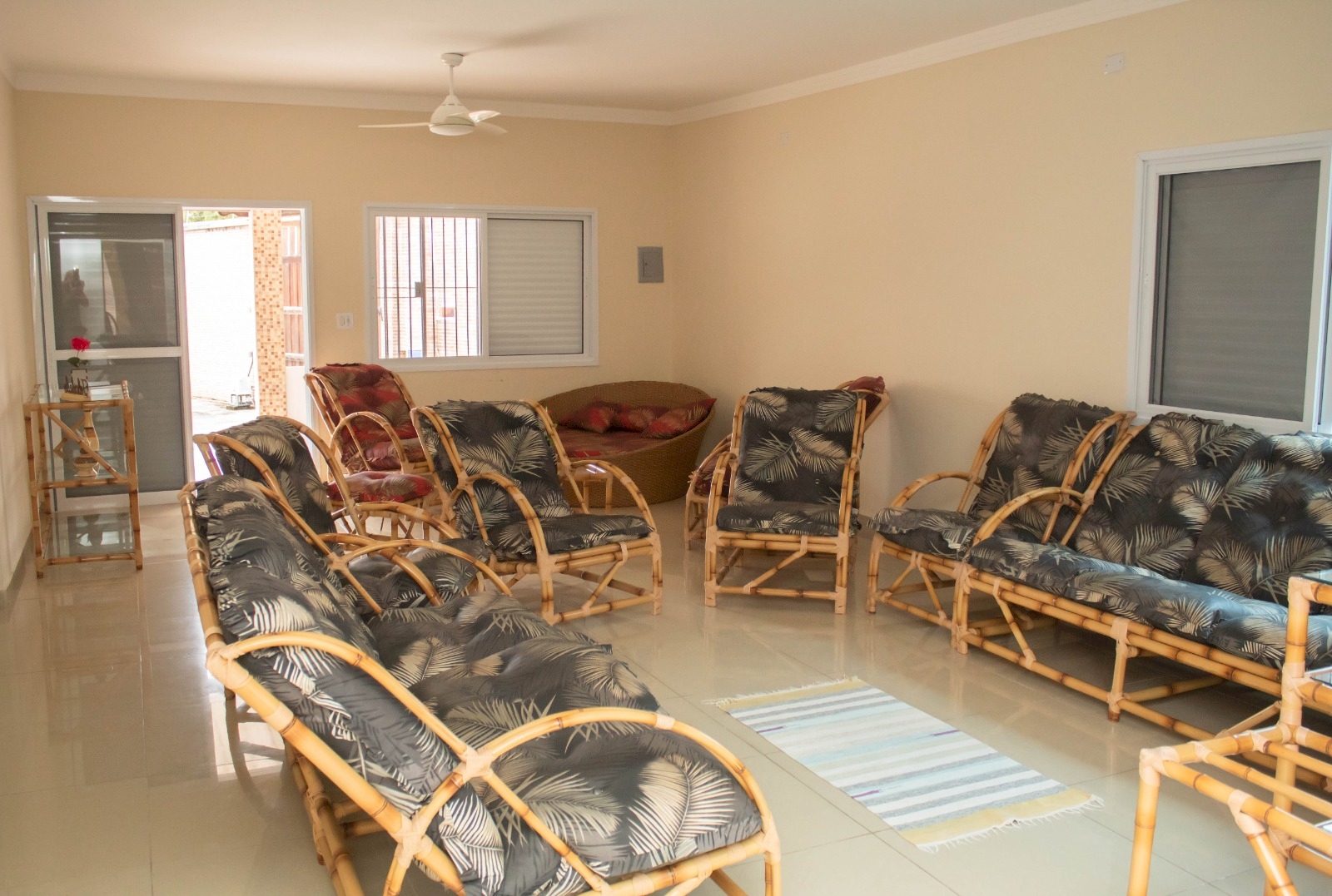 Imagem imóvel Casa Residencial - Lado Pista