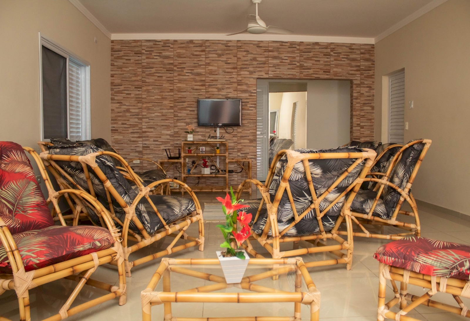 Imagem imóvel Casa Residencial - Lado Pista