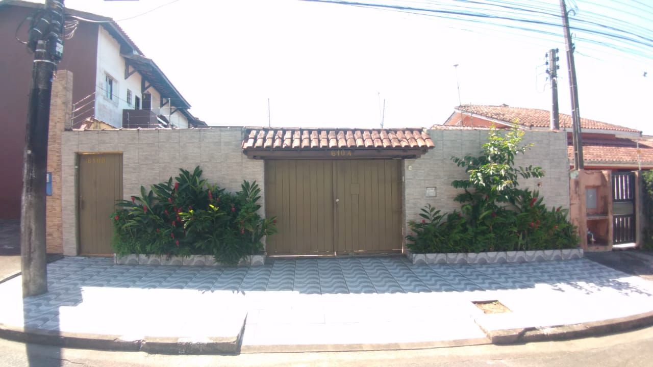 Casa Residencial - com edícula