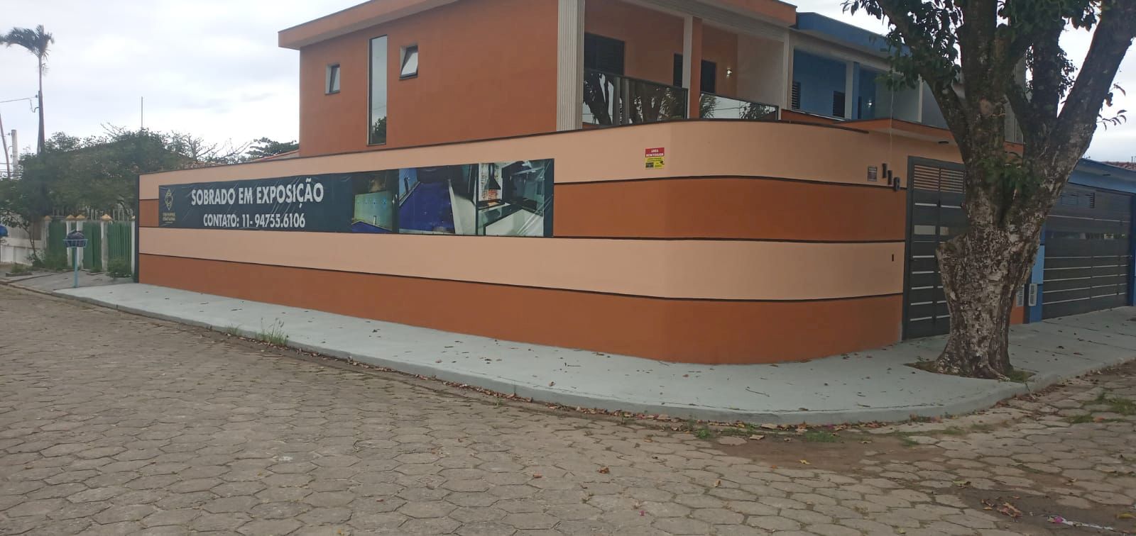 Sobrado com ótima localização