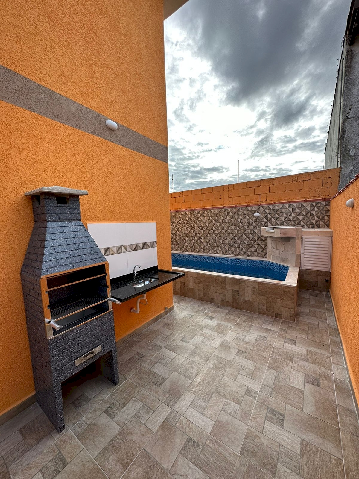 57db8d0236eb1080a06a50499e0cacca.jpg