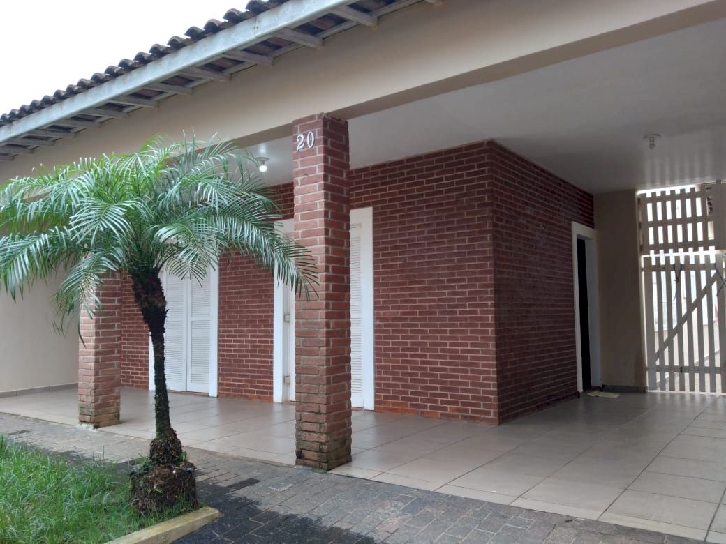 Casa Com Piscina