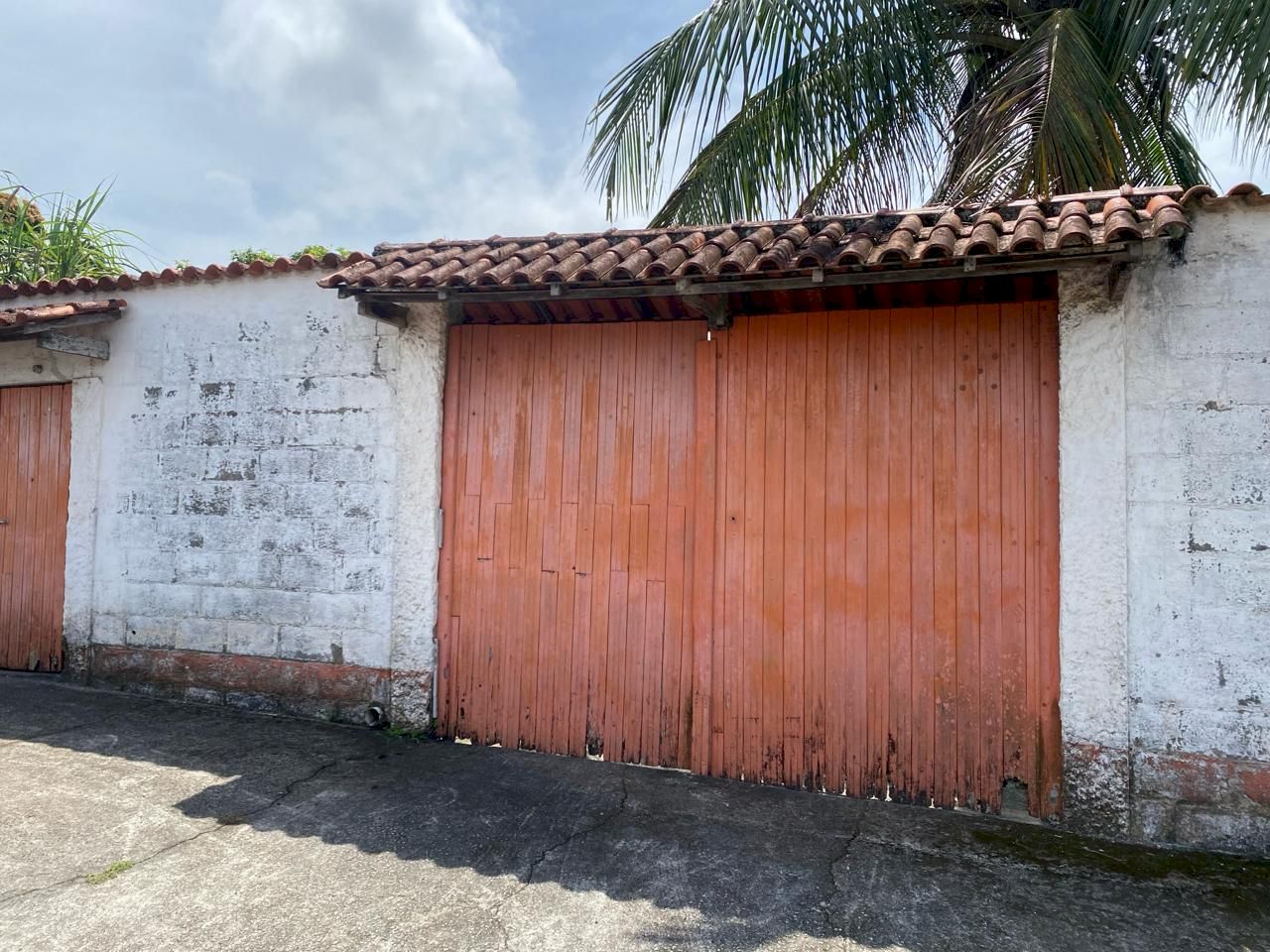 Terreno com casa antiga para reforma