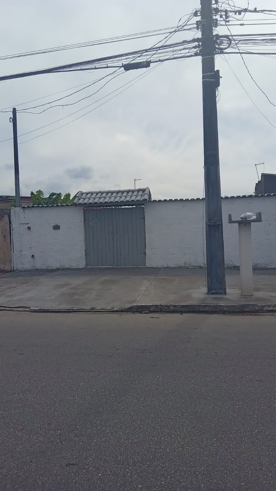 Casa residencial - Ótimo quintal
