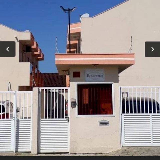 Sobrado Residencial - Lado Praia em Condomínio