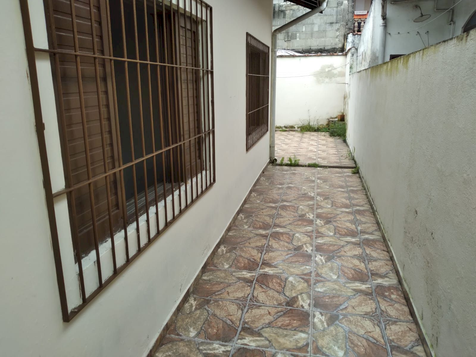 Casa terreá - ótima localização