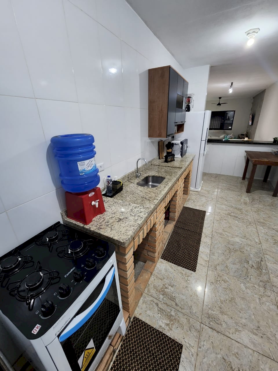b4e663a3857fbdafd761f6d31af20e5d.jpg