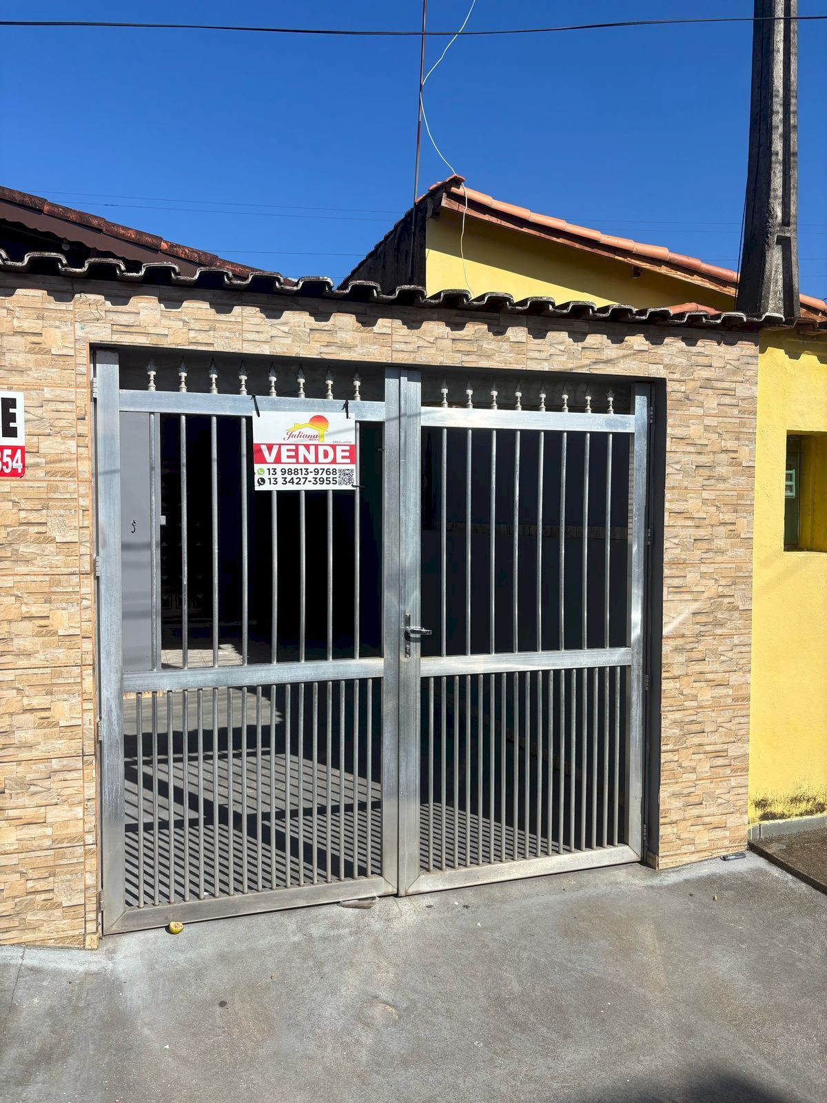 Casa com 3 dormitórios no bairro Suarão