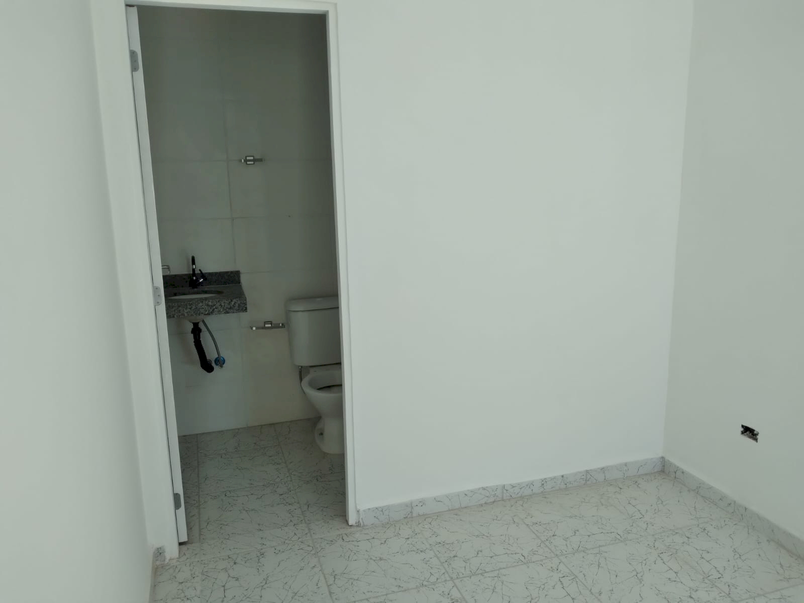 a8004ae04cc3b40c72557a5501571660.jpg