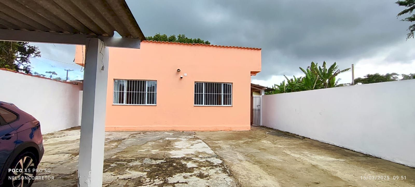 Casa Residencial - Lado Pista