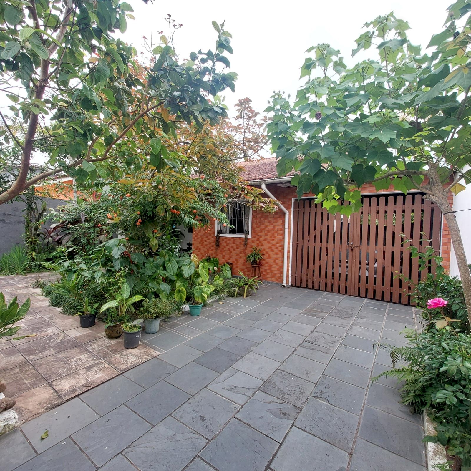 Casa Residencial - Ótima Localização