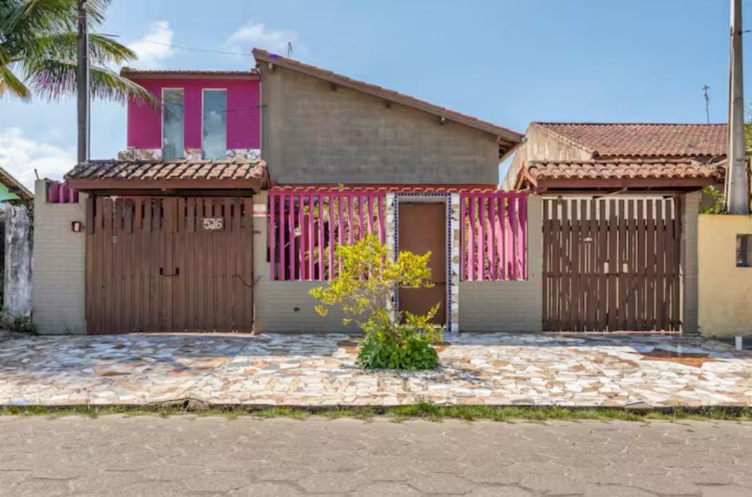Assobradada com 4 Kitnets no Terreno – Oportunidade