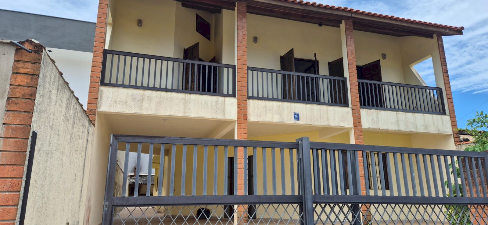 Sobrado Residencial- Lado Praia