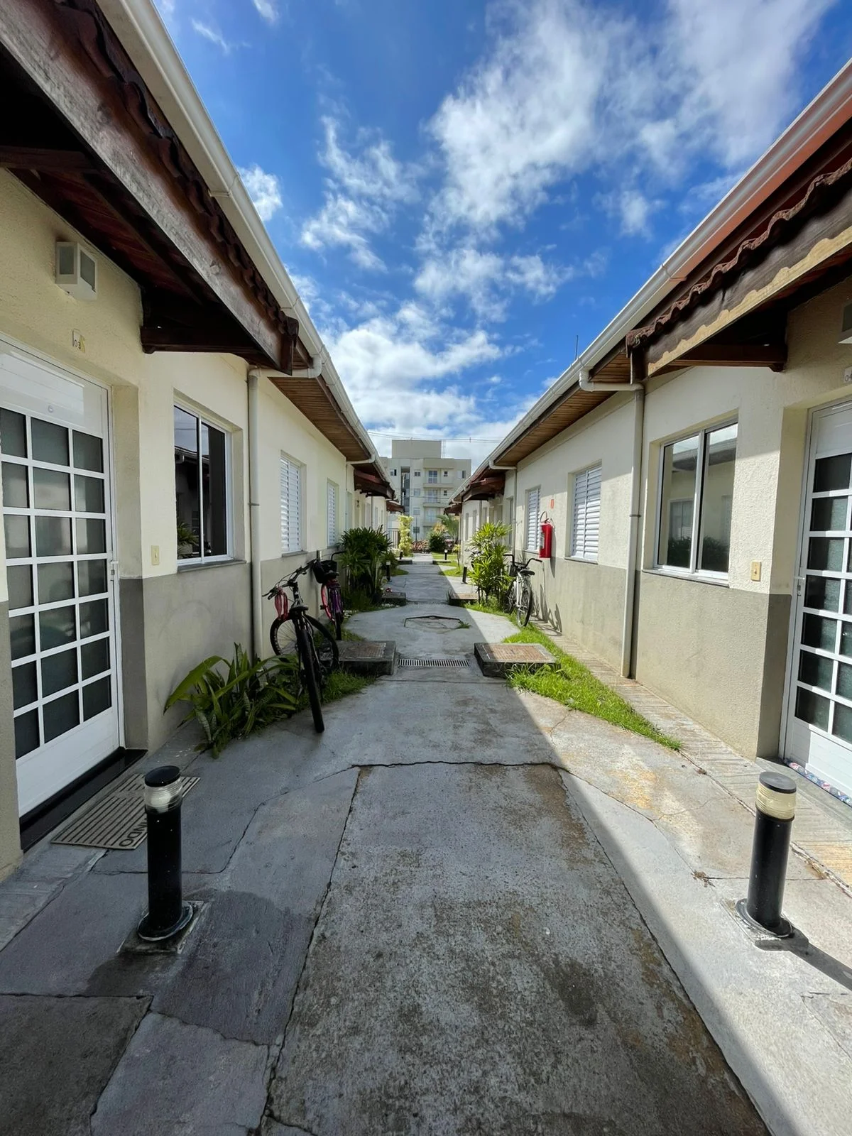 Casa com 2 dormitórios no bairro Guapurá