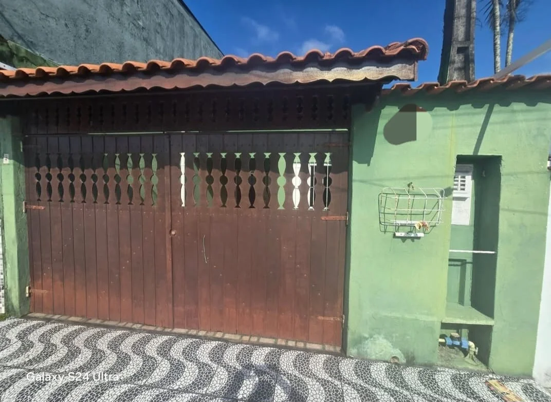 Casa com 2 dormitórios no bairro Savoy