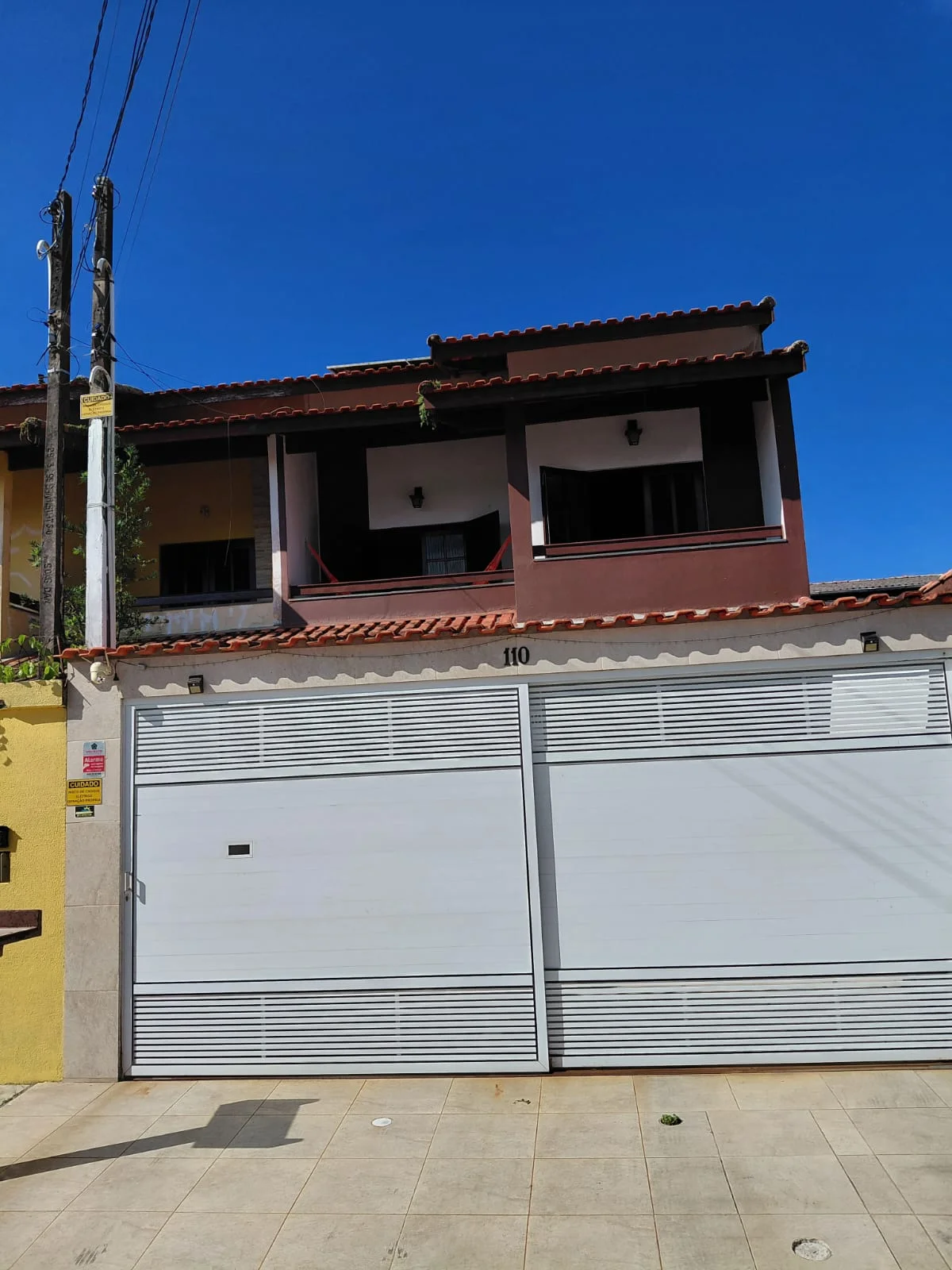 Sobrado com 3 dormitórios próximo à praia no bairro Cibratel I