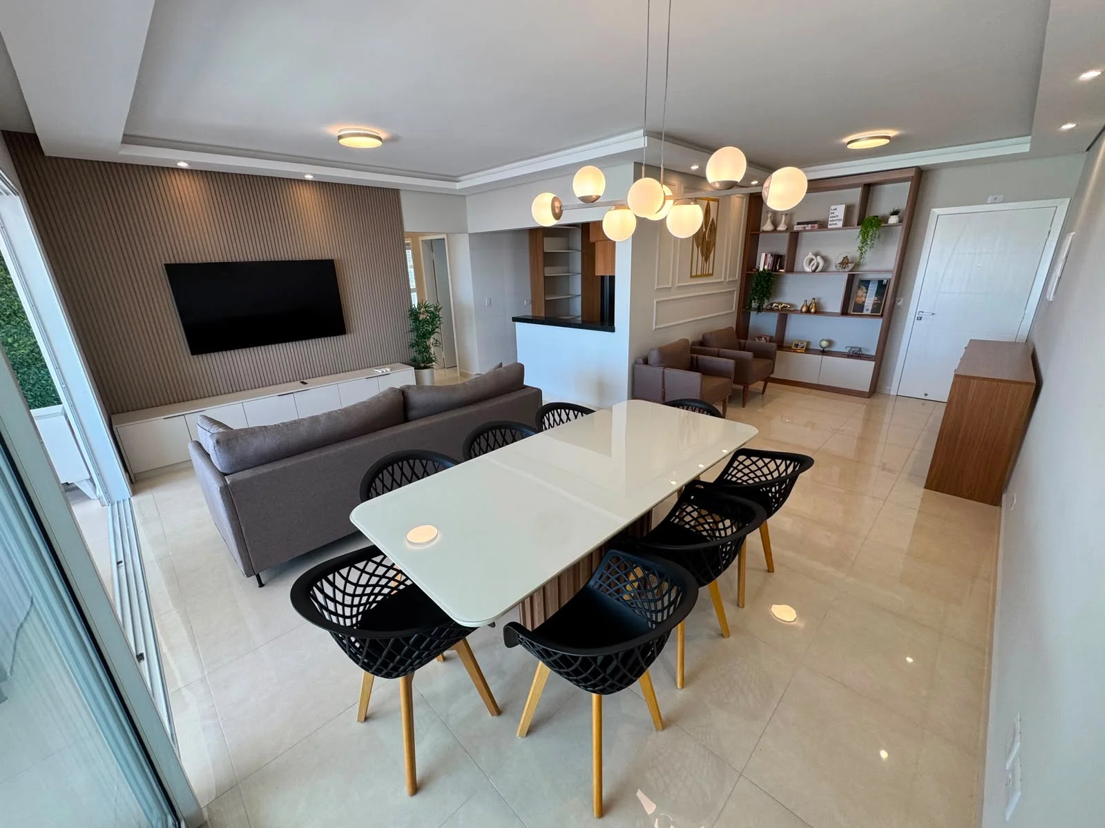 Apartamento com 3 dormitórios mobiliado com vista para o mar no bairro Centro