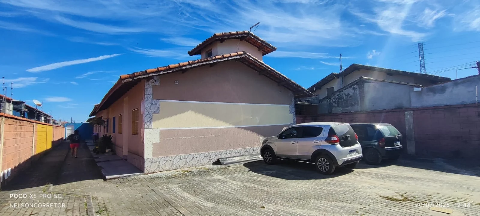 Casa em condomínio com 2 dormitórios próximo à praia no bairro Cibratel II