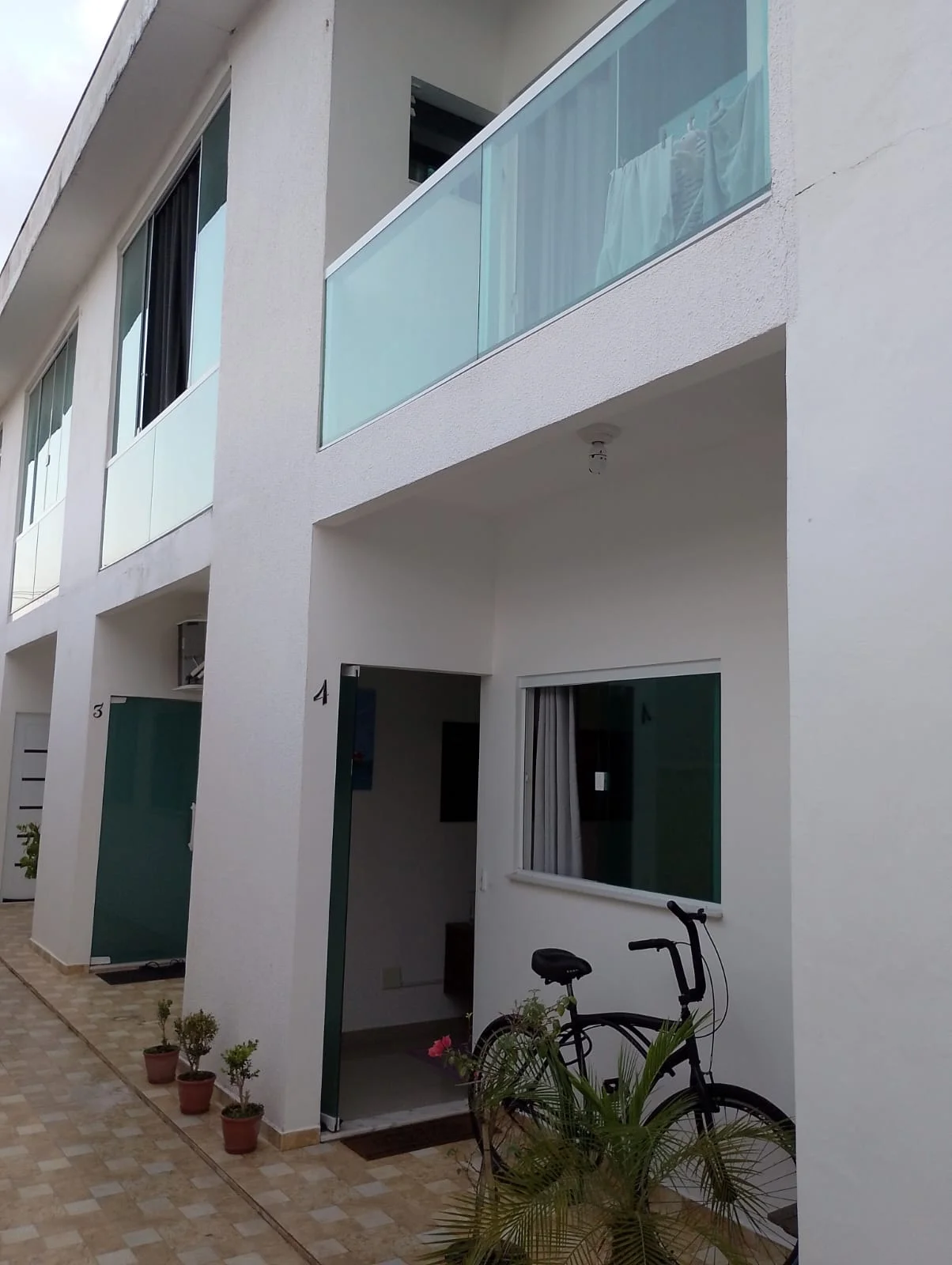 Casa em condomínio com 2 dormitórios próximo à praia no bairro Belas Artes
