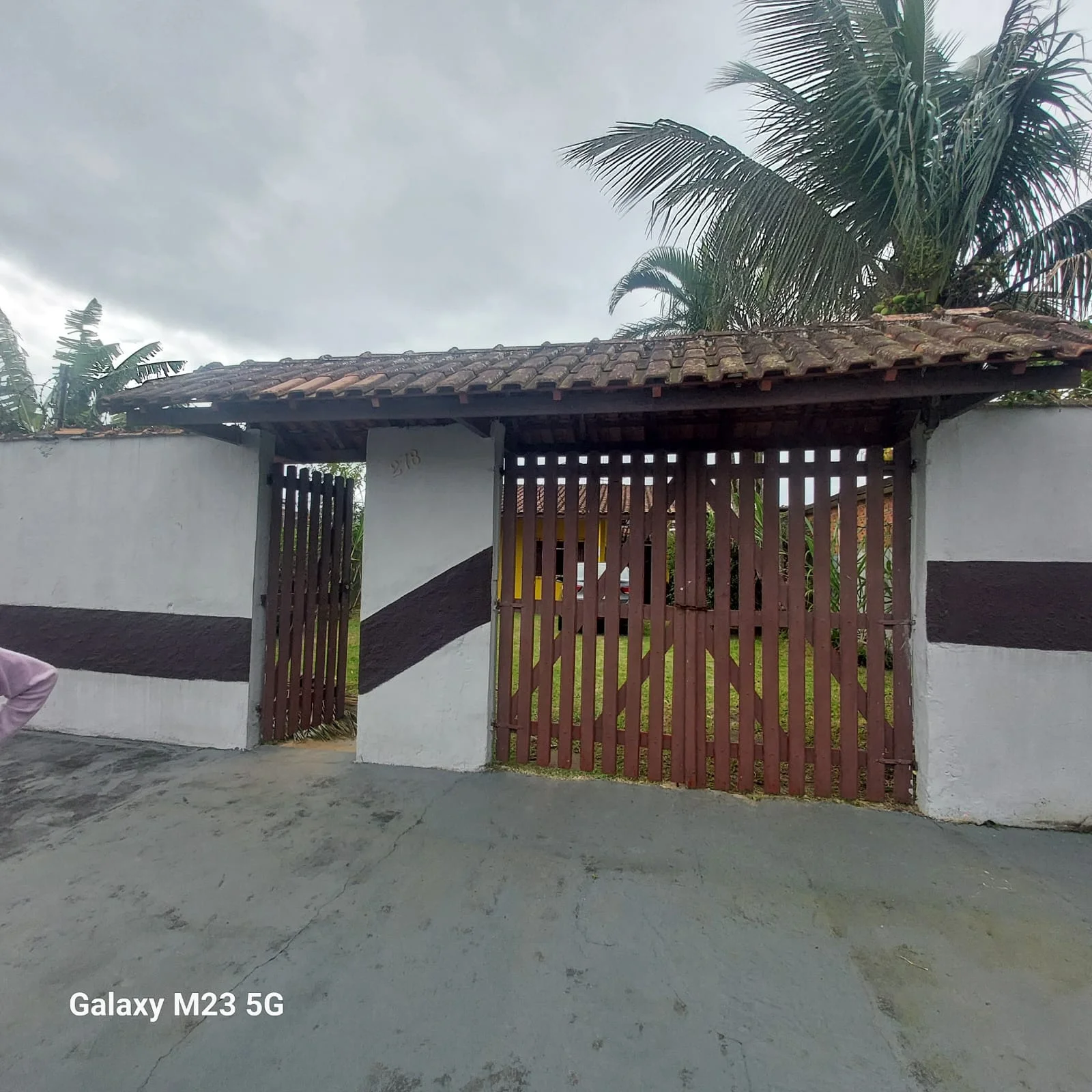 Casa com 2 dormitórios no bairro Nossa Sra do Sion