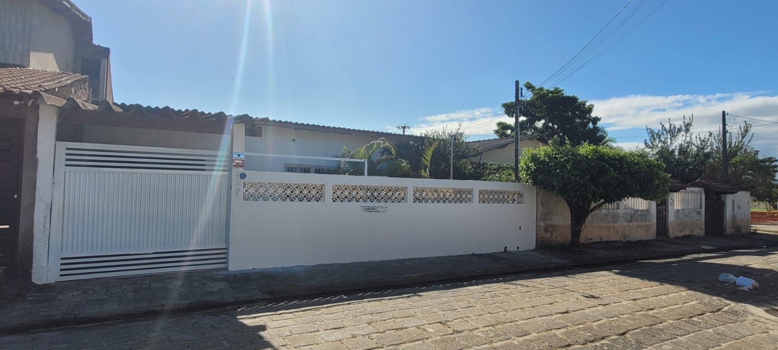 Casa Residencial - Lado Pista