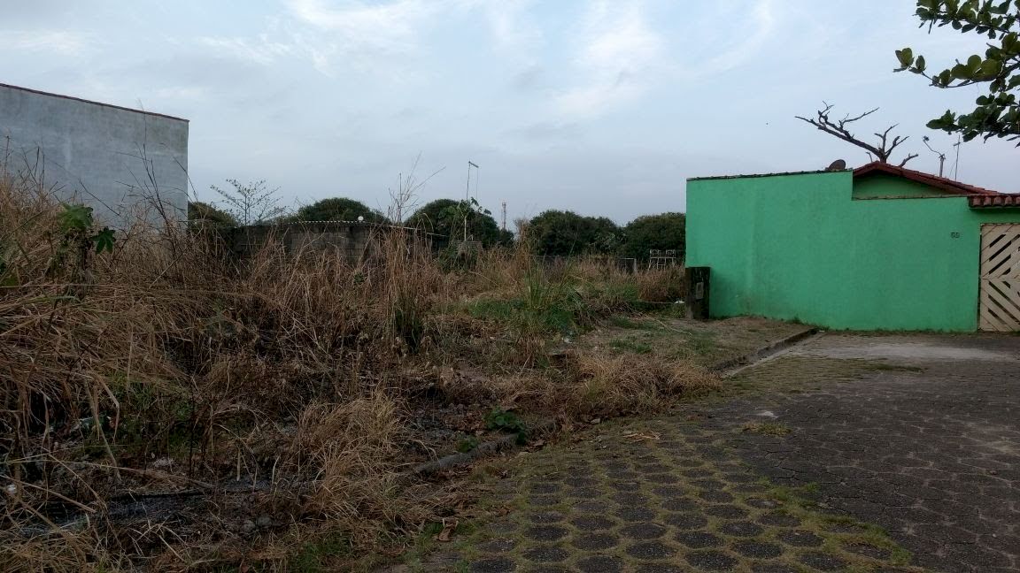 Terreno a 50 metros da Praia