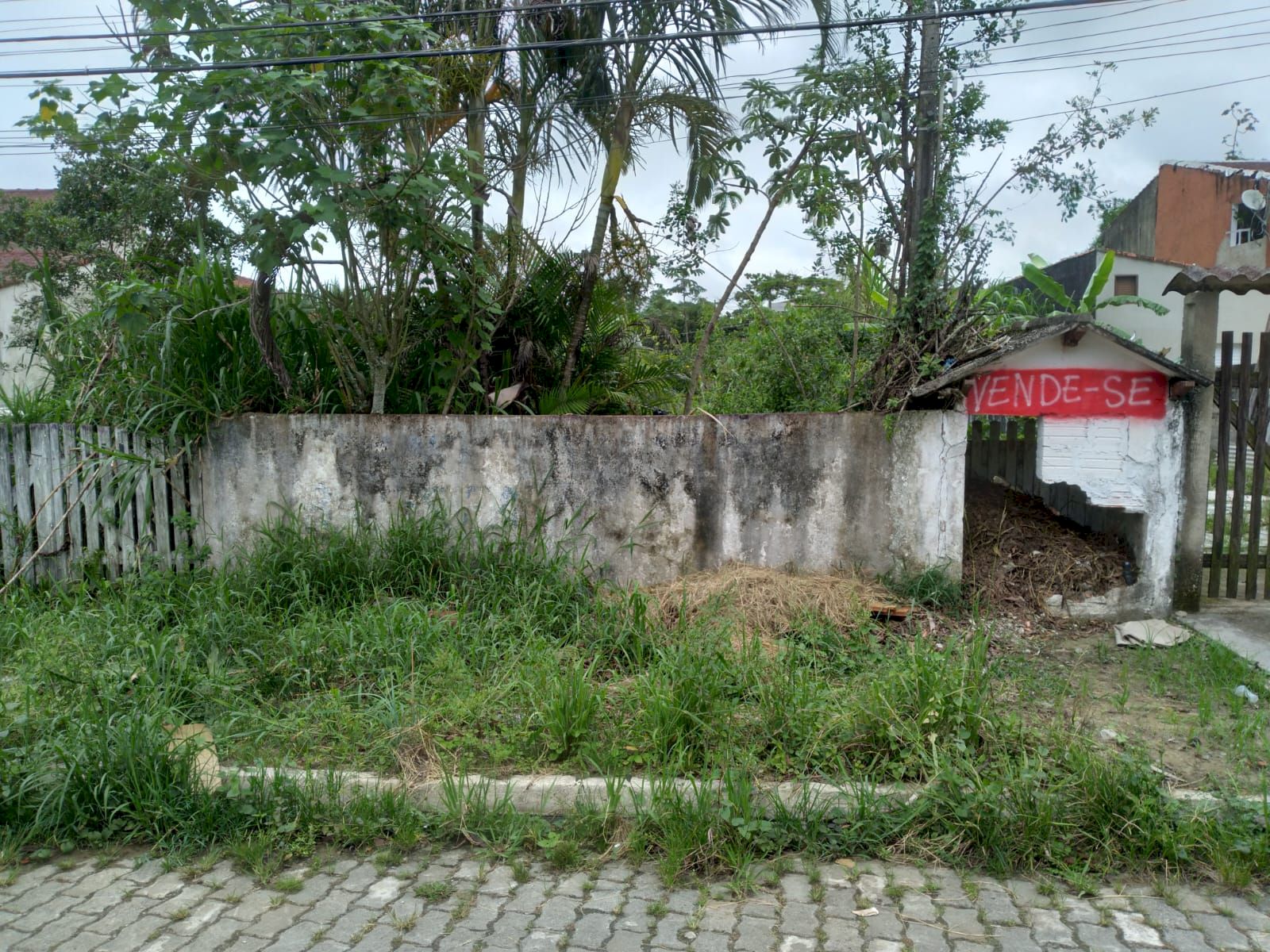 Terreno com 360m²